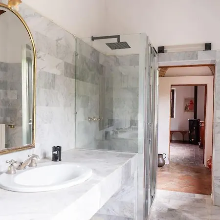Podere San Luigi - A Real Tuscan Experience Villa